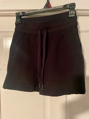 lululemon athletica Black Drawstring Shorts size 2